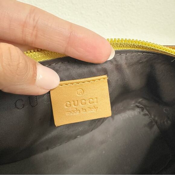 GUCCI Vintage Yellow Suede Shoulder Small Boat Bag Made in Italy Rare 90s Style - Picture 8 of 10